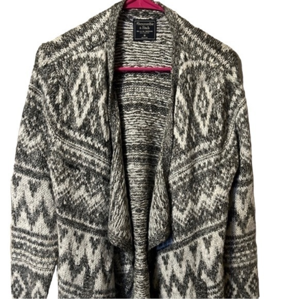 Abercrombie &‎ Fitch Open Gray and White Cardigan size Medium